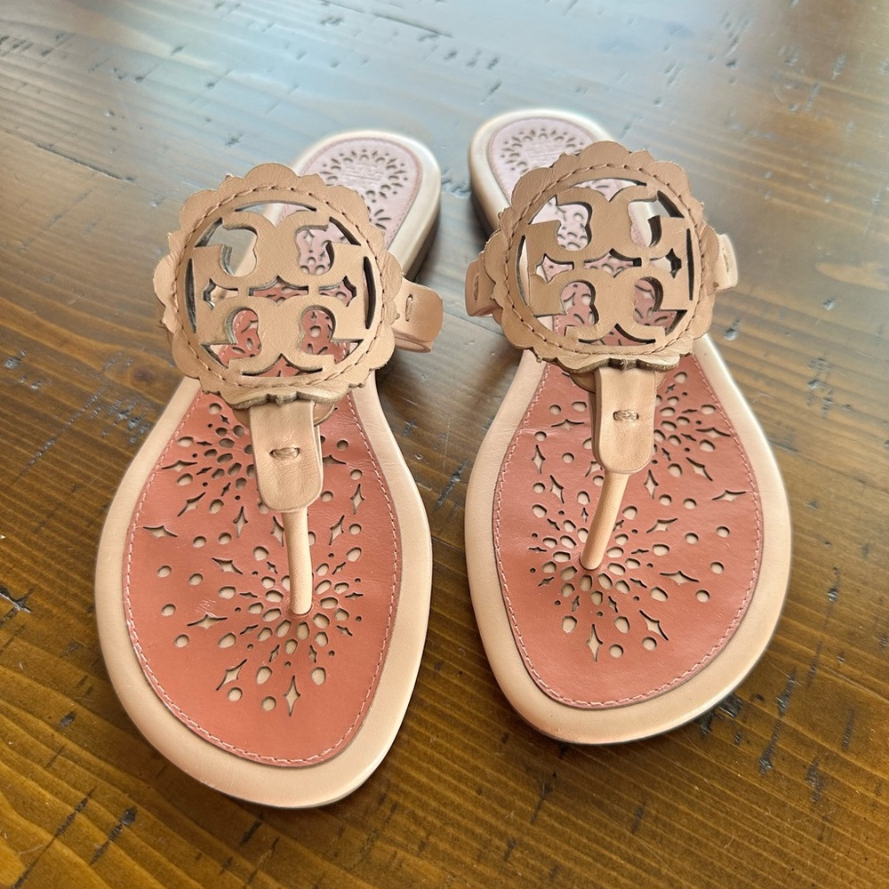 Blush pink Tory Burch things size 7